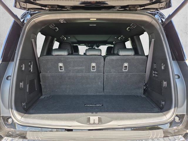 Used 2025 Nissan Armada PRO-4X w/ Pro-4X Premium Package AWD/4WD image 6
