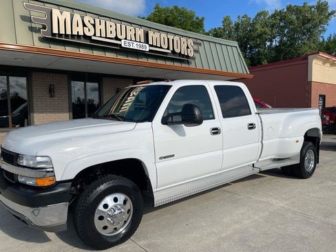 Used 2002 Chevrolet Silverado 3500 LT RWD image 2