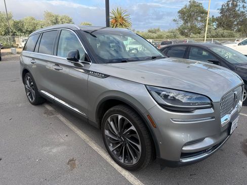 Used 2023 Lincoln Aviator Reserve w/ Equipment Group 201A AWD/4WD image 1
