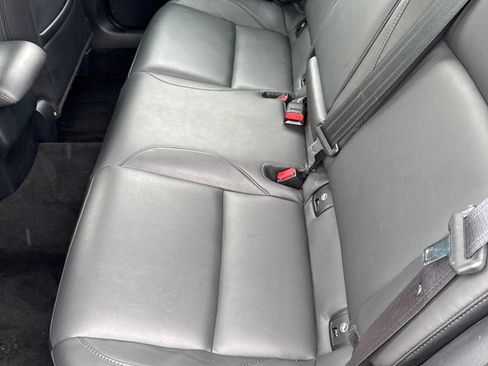 Certified 2024 MAZDA MAZDA3 s FWD image 19