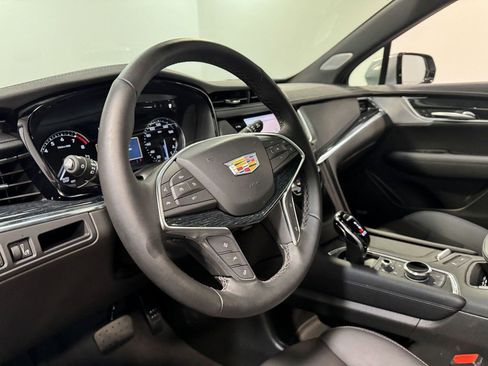Used 2025 Cadillac XT5 Premium Luxury image 73