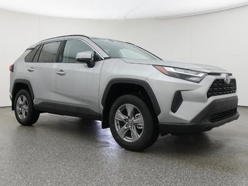 New 2025 Toyota RAV4 XLE image 29