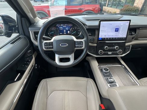 Used 2023 Ford Expedition Max Limited image 27