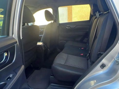 Used 2019 Nissan Rogue SV AWD/4WD image 28