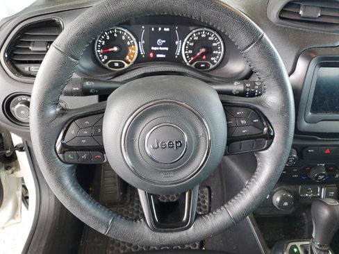 Used 2020 Jeep Renegade Altitude AWD/4WD image 22