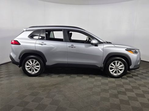 Used 2023 Toyota Corolla Cross LE FWD image 10