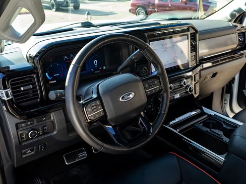 Used 2023 Ford F250 Lariat w/ Lariat Ultimate Package image 17