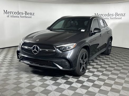 Certified 2024 Mercedes-Benz GLC 300 image 3