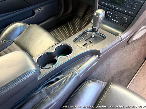 Used 2002 Ford Thunderbird Deluxe image 36