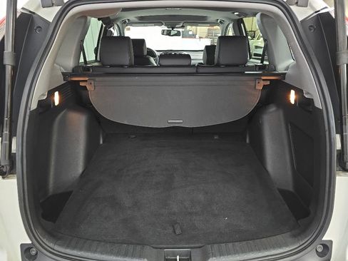 Used 2018 Honda CR-V Touring image 12