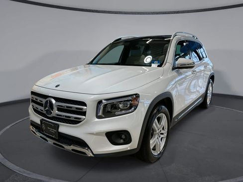 Certified 2020 Mercedes-Benz GLB 250 4MATIC image 1