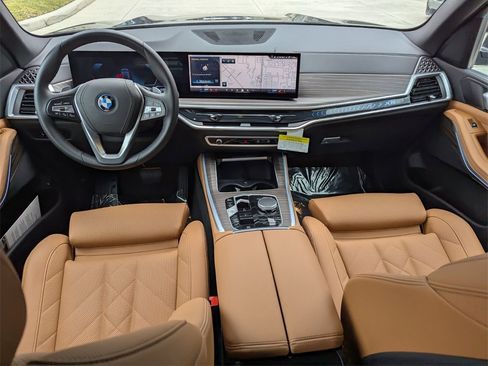 Certified 2025 BMW X5 xDrive50e w/ Parking Assistance Package image 15