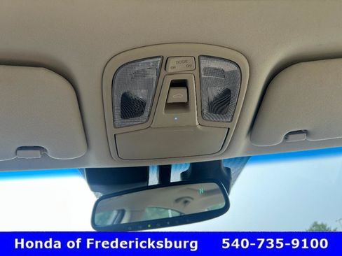 Used 2015 Kia Cadenza Premium w/ Technology Package FWD image 24