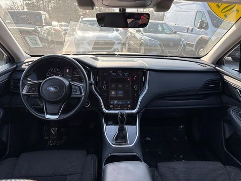 Used 2022 Subaru Outback Premium image 6