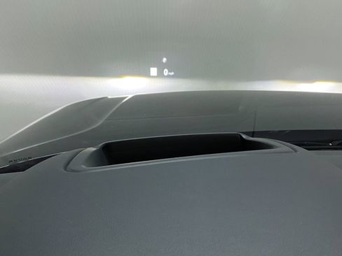 Used 2020 Land Rover Range Rover Long Wheelbase HSE image 11