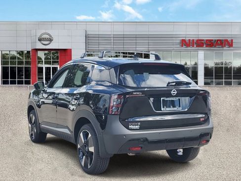 New 2026 Nissan Kicks SR image 2