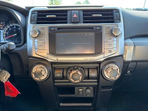 Used 2019 Toyota 4Runner SR5 AWD/4WD image 28