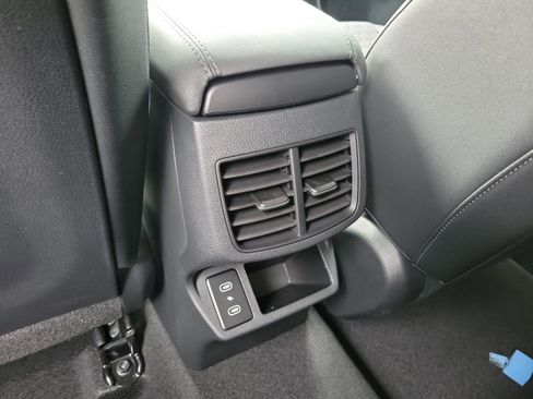 New 2026 Kia Seltos S FWD image 11
