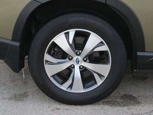 Certified 2023 Subaru Ascent Premium w/ Convenience Package image 32