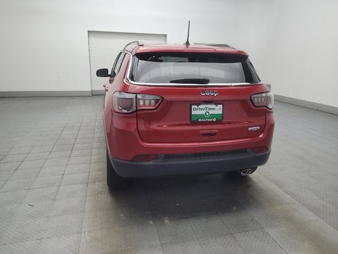 Used 2019 Jeep Compass Latitude FWD image 6