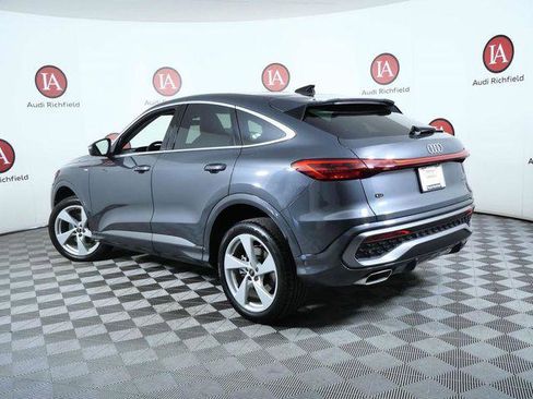 Used 2025 Audi Q5 Premium Plus w/ Premium Plus AWD/4WD image 6
