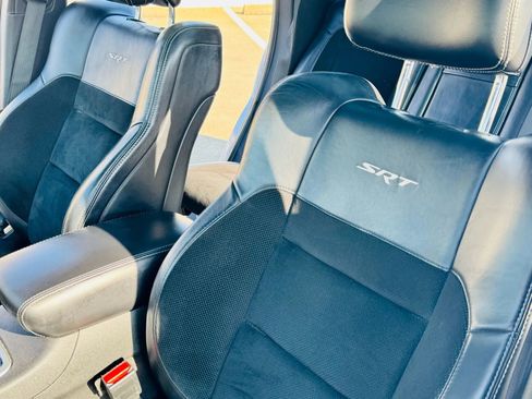 Used 2014 Jeep Grand Cherokee SRT8 w/ Luxury Group II image 33