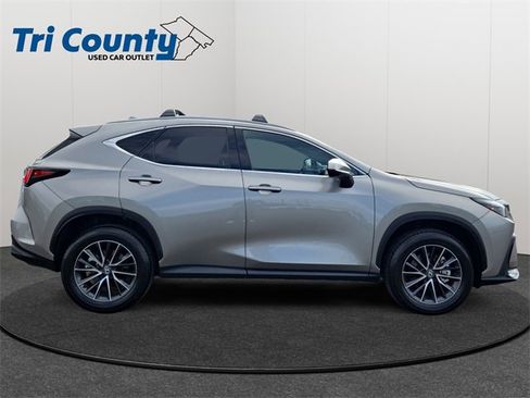 Used 2024 Lexus NX 350 AWD w/ Premium Package image 9