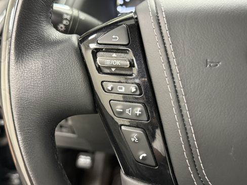 Used 2020 INFINITI QX80 Luxe w/ Sensory Package RWD image 22