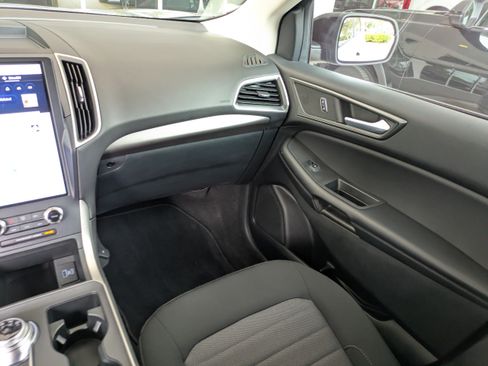 Used 2024 Ford Edge SE w/ Black Appearance Package AWD/4WD image 17