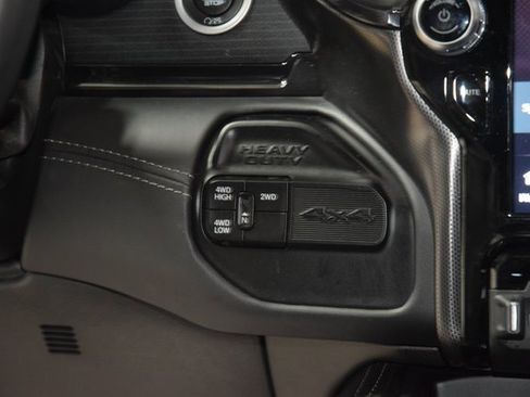 Used 2024 RAM 2500 Limited image 28