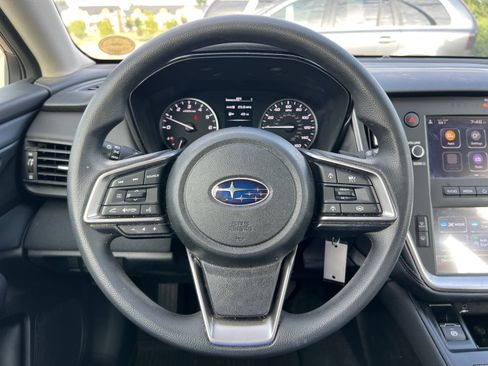 Used 2024 Subaru Outback AWD/4WD image 9