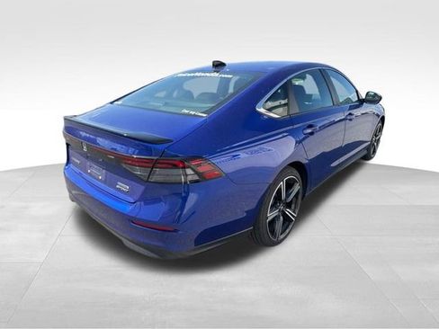 Used 2025 Honda Accord Sport image 8