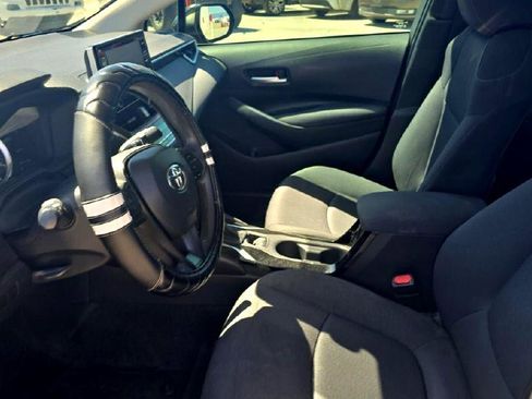 Used 2020 Toyota Corolla LE image 9