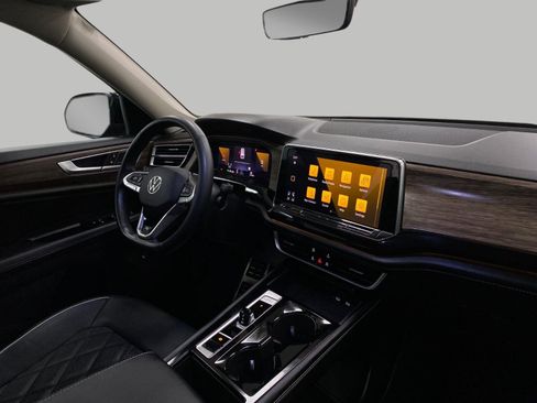 Certified 2025 Volkswagen Atlas SEL Premium R-Line AWD/4WD image 20