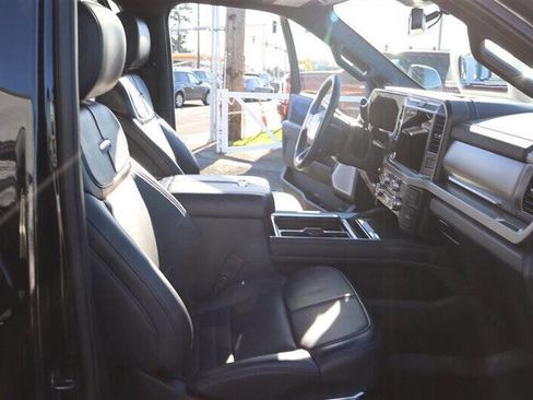 Used 2025 Ford F350 Platinum image 16