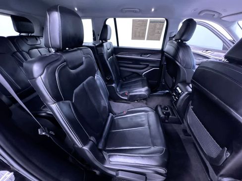 Used 2021 Jeep Grand Cherokee L Limited AWD/4WD image 39