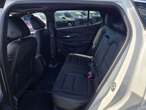 New 2026 Buick Envista Avenir image 15