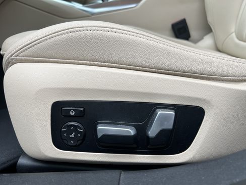 Used 2021 BMW 330i Sedan w/ Convenience Package RWD image 38