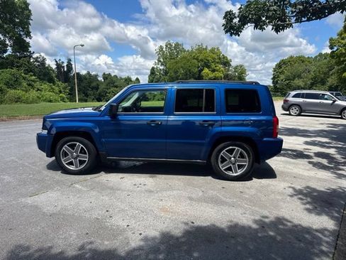Used 2009 Jeep Patriot Sport AWD/4WD image 4