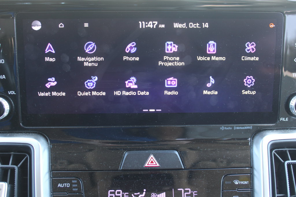 Certified 2023 Kia Sorento S w/ Panoramic Sunroof Package FWD image 42