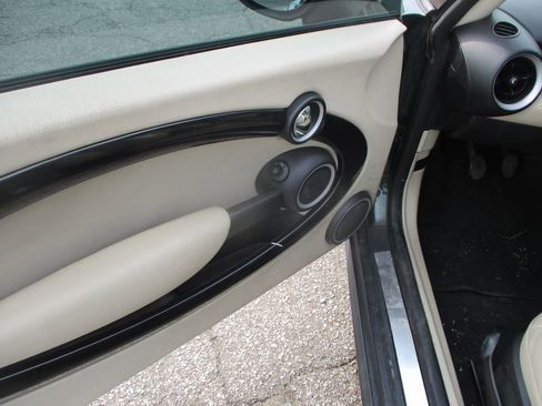 Used 2011 MINI Cooper Hardtop image 8