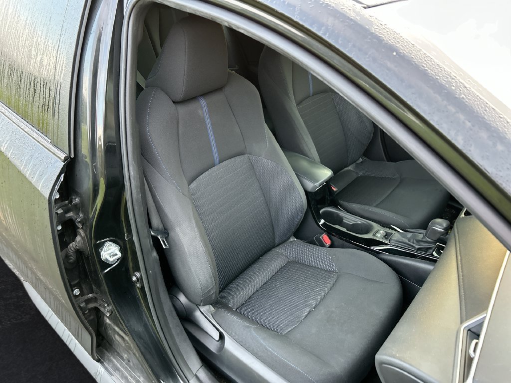Used 2022 Toyota Corolla SE w/ SE Premium Package FWD image 31