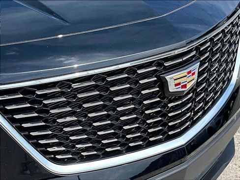Used 2023 Cadillac XT4 Luxury FWD image 29