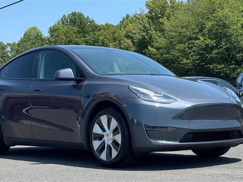 Used 2021 Tesla Model Y Long Range AWD/4WD image 4