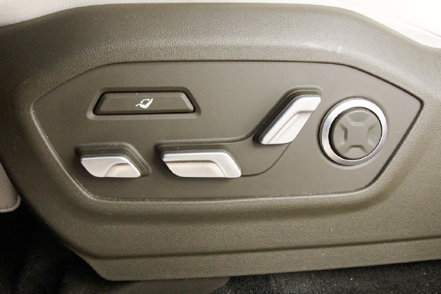 Used 2024 Hyundai Santa Fe Calligraphy AWD/4WD image 12