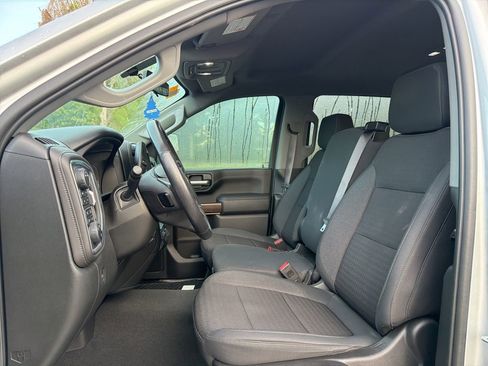 Used 2022 Chevrolet Silverado 2500 LT w/ Convenience Package AWD/4WD image 9