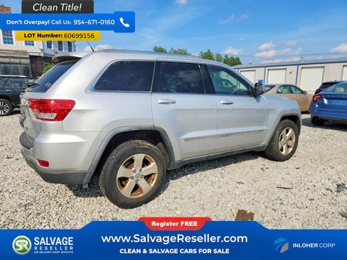 Used 2012 Jeep Grand Cherokee Laredo AWD/4WD image 4