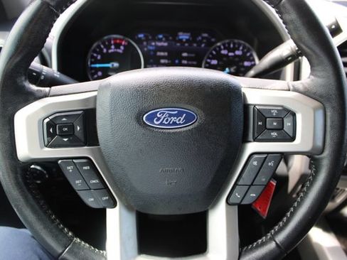 Used 2020 Ford F250 Lariat w/ Lariat Value Package AWD/4WD image 24