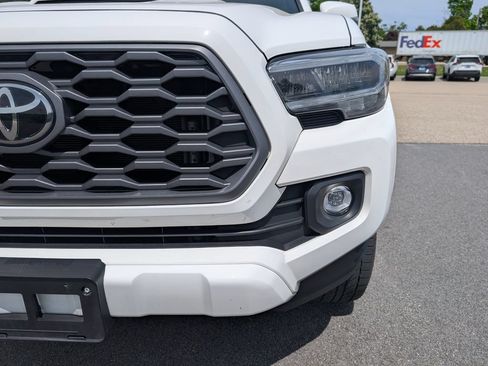 Used 2023 Toyota Tacoma TRD Sport w/ Technology Package AWD/4WD image 11