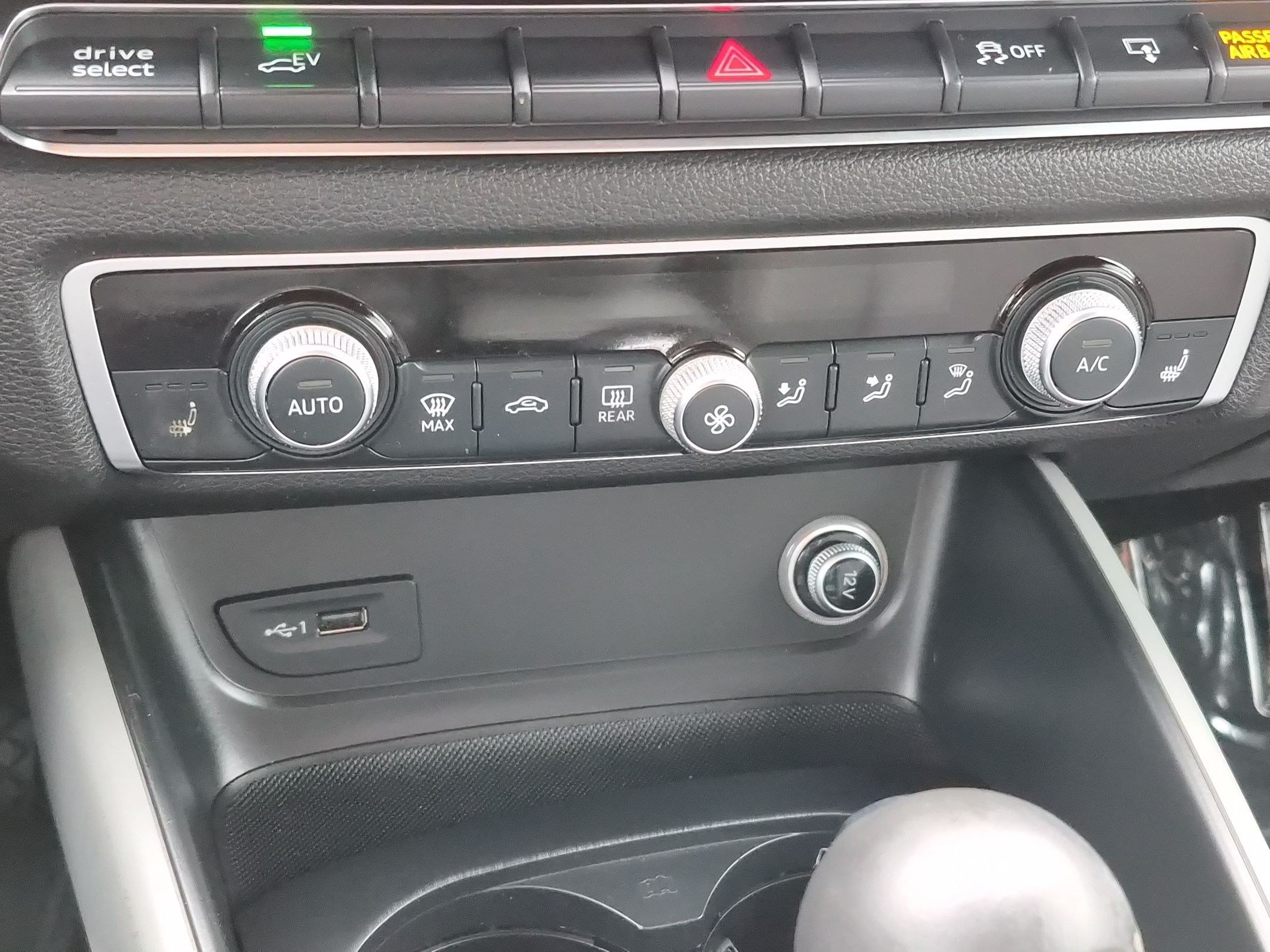 Used 2017 Audi A3 e-tron Premium FWD image 22